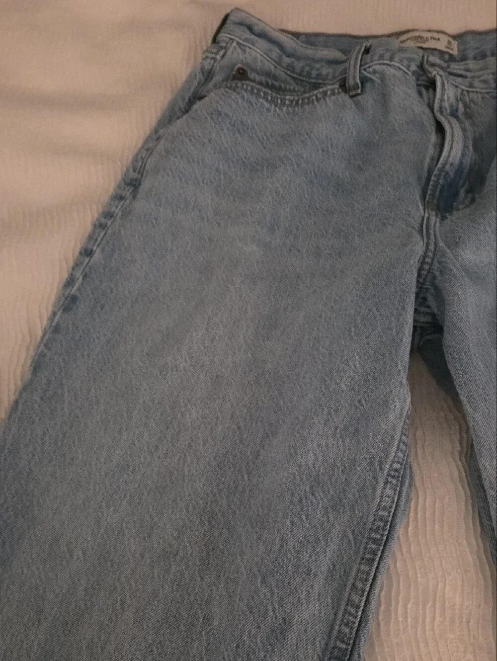 Abercrombie & Fitch Men's Light Wash Straight Jeans